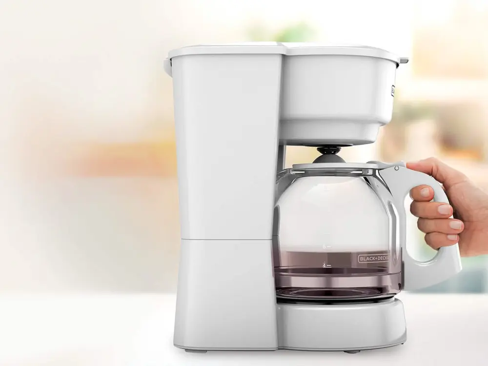 Lechero de Acero Cafetera Blanca 12 Tazas Sistema Goteo Carbón & Decker