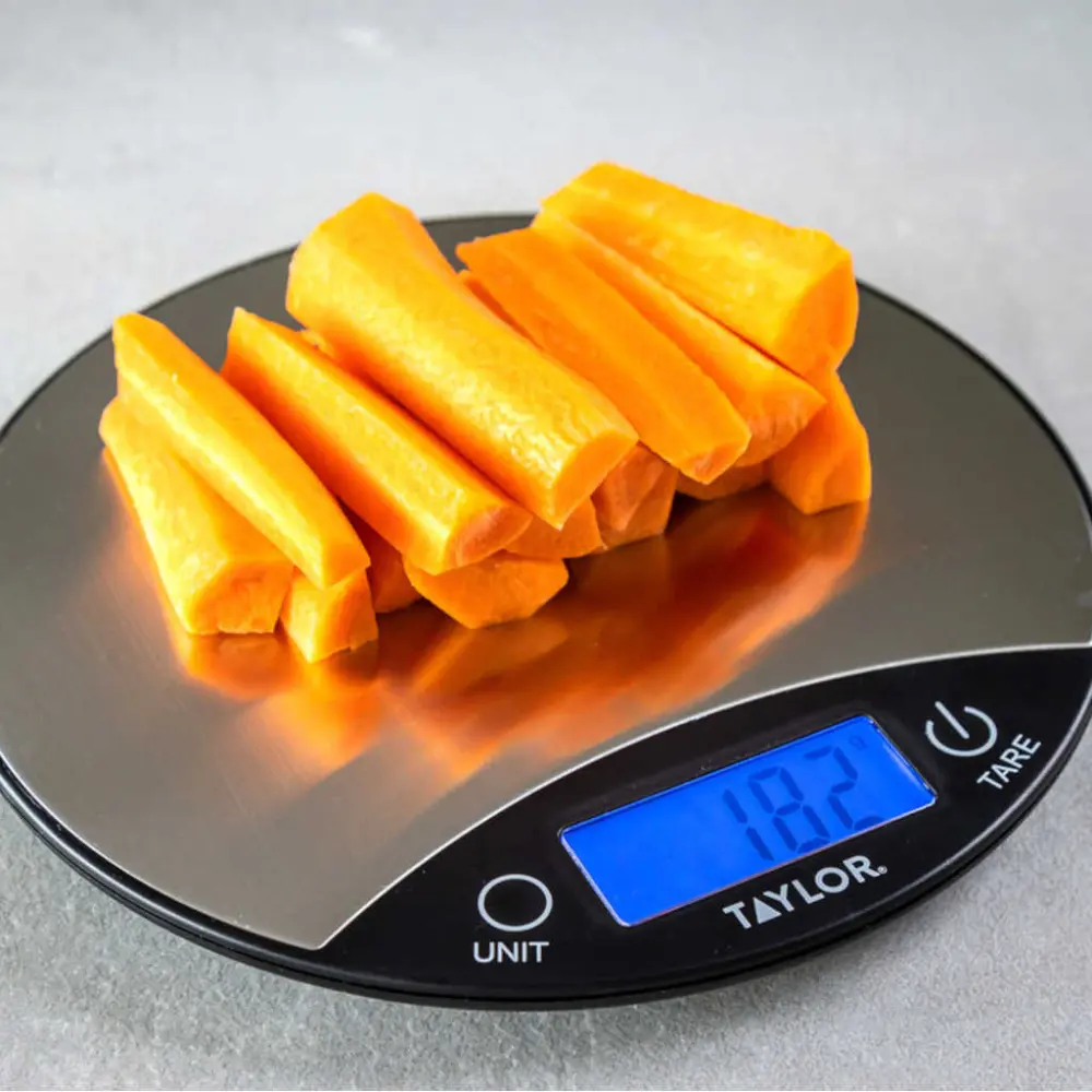 Taylor 5kg kitchen scale con Mango de Madera