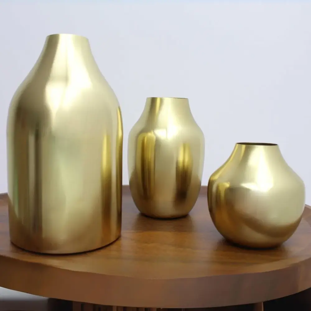 Set de 3 jarrones Publo metálico dorado Ø10/Ø14/Ø20 cm (Hecho Mano)