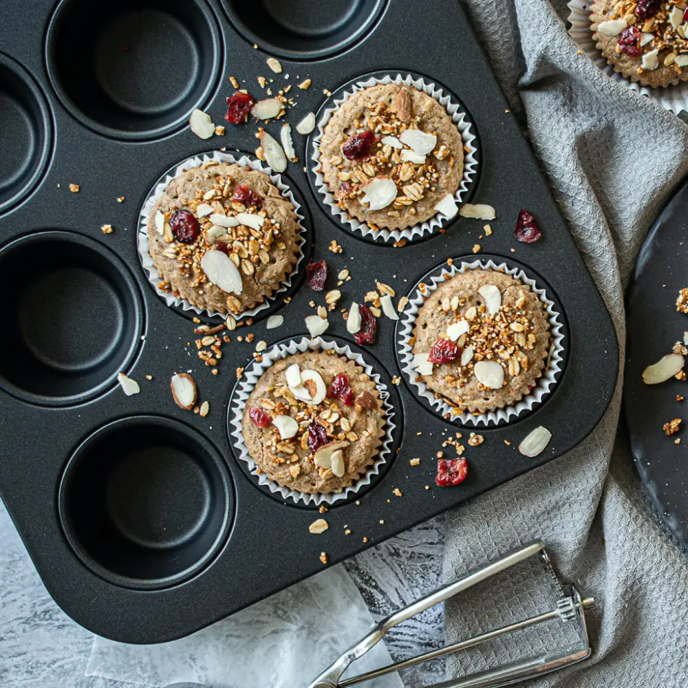 Cepillo para Reposterí Molde de magdalenas y muffins Kaiser WMF (+pack 60 papeles de balde