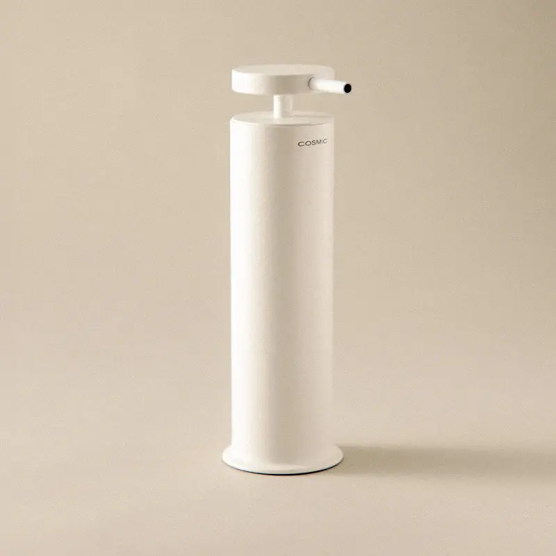 Dispensador de jabón de sobremesa en acero de la colección 'Geyser' de Cosmic - Blanco satinado