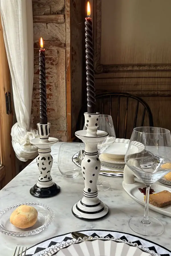 Candelabro Blanco Y Negro Considerable