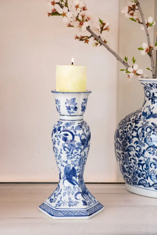 Candelabro de Porcelana Azul e Branco