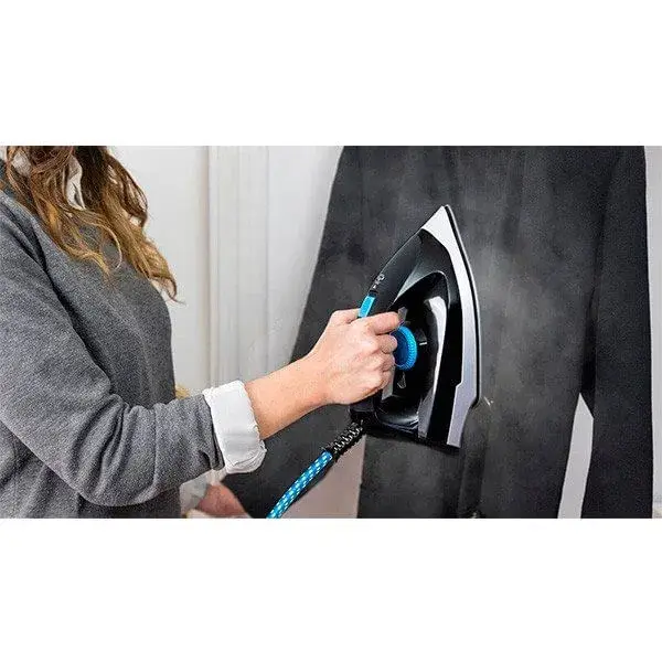 Centro de planchado Forcetitanium 4000 Conectado Cecotec 2400 W para Ropa Delicada